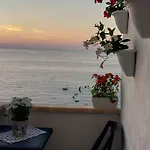 La Finestra Sul Mare