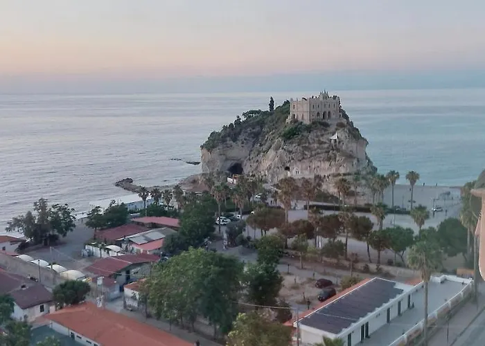 La Finestra Sul Mare Апартаменты Тропея