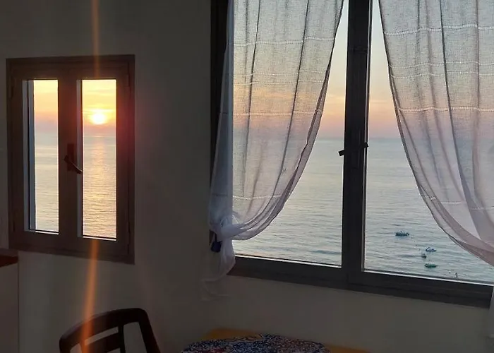 La Finestra Sul Mare Апартаменты